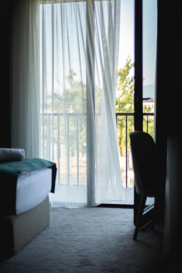West Inn Georgia Kutaisi Bagian luar foto